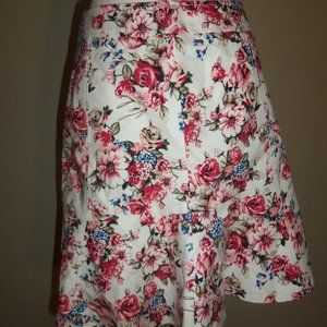 White House Black Market Floral Bouquet Skirt